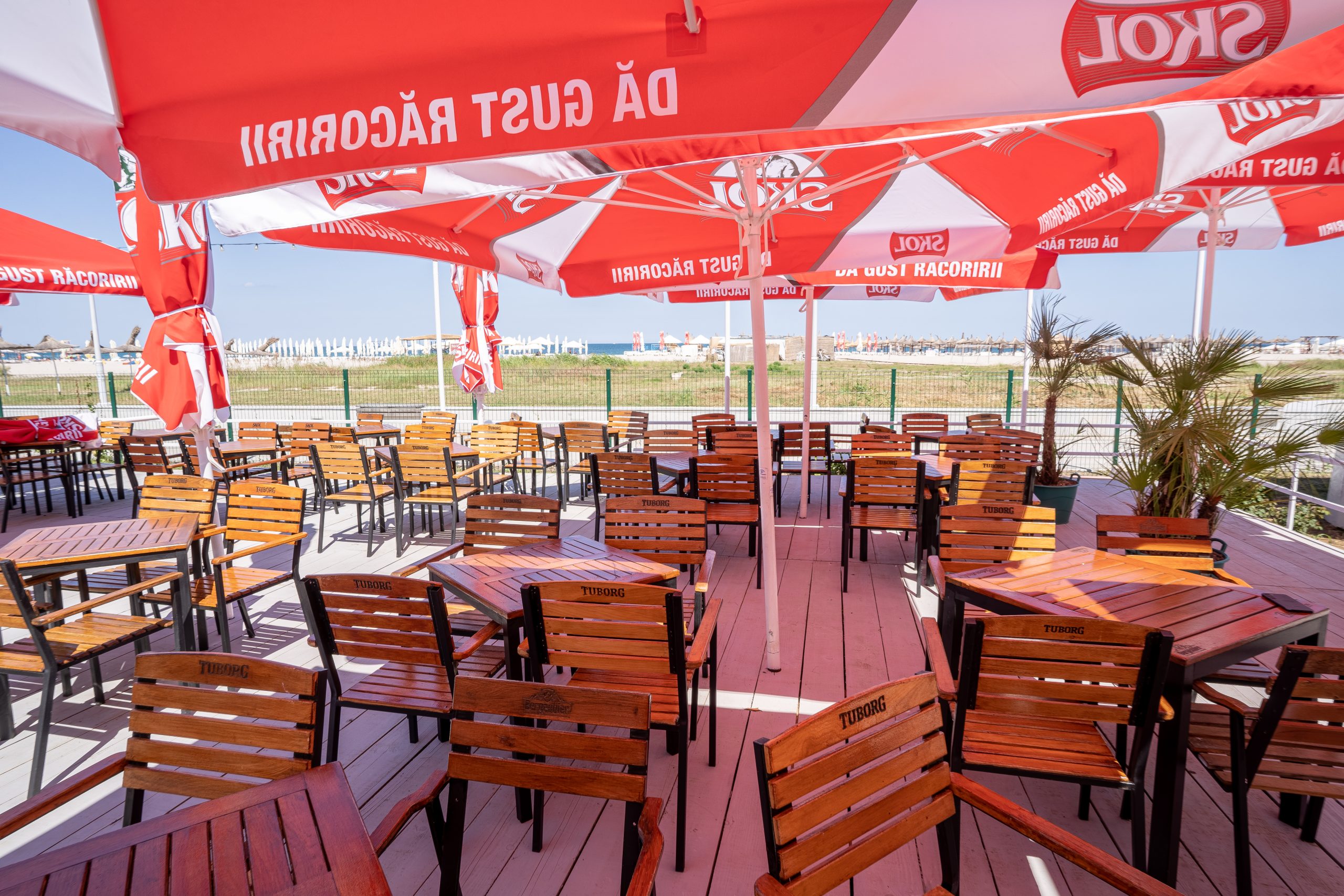Barul hotelului